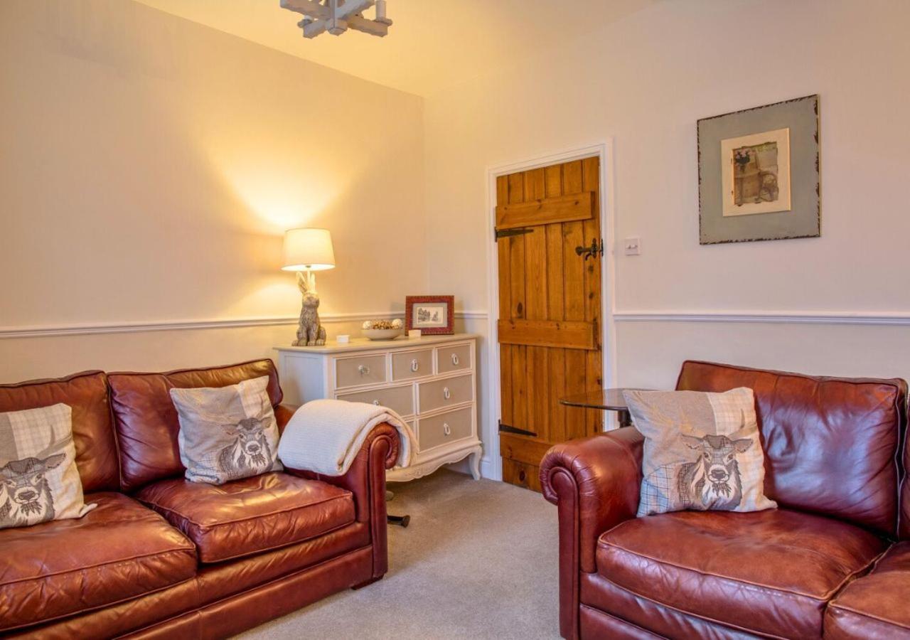 Charming 2 Bed House In Tewkesbury Centreヴィラ エクステリア 写真