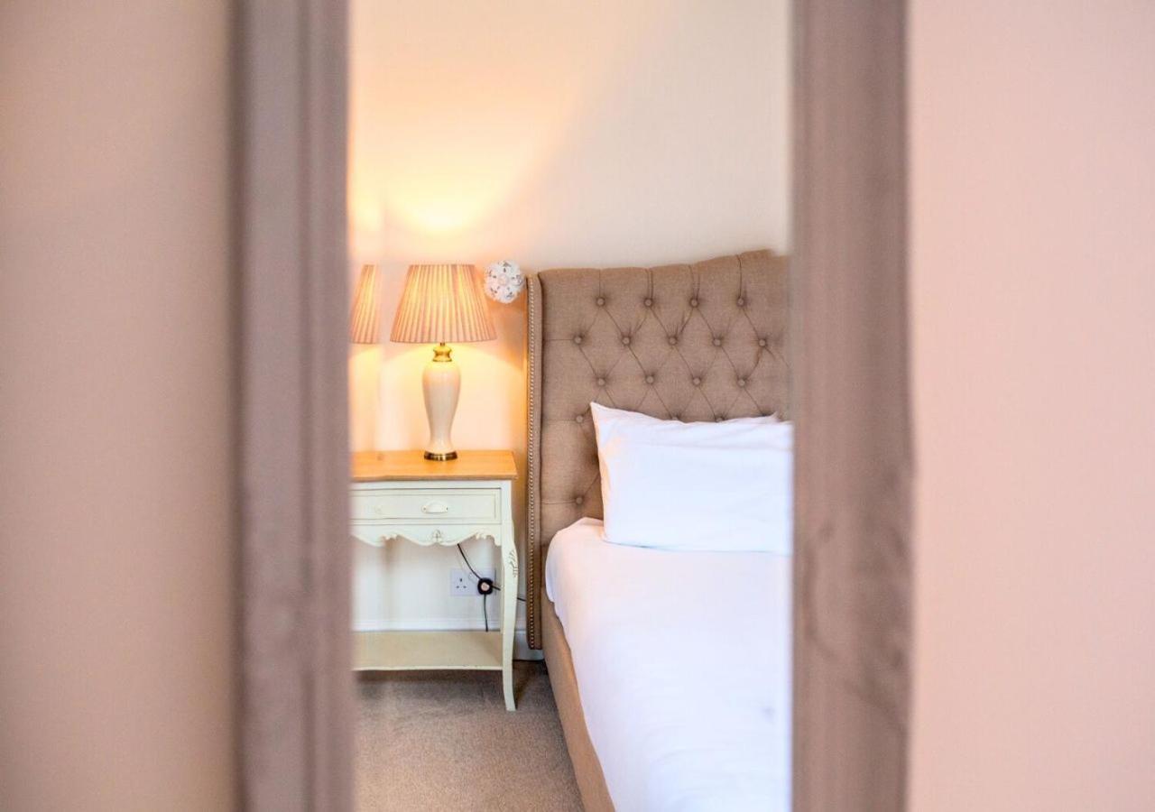 Charming 2 Bed House In Tewkesbury Centreヴィラ エクステリア 写真